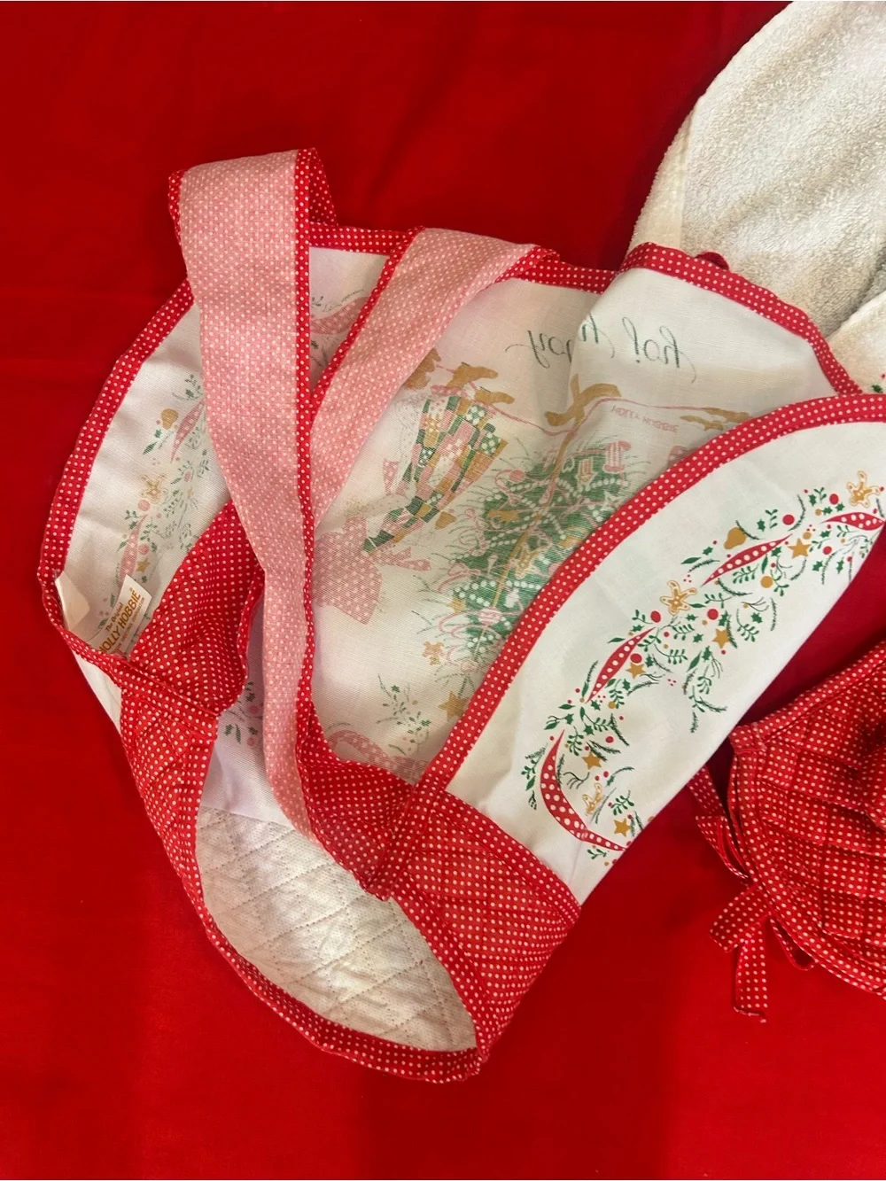 Holiday Holly hobbie Red Christmas Kitchen Towel Potholders and Apron